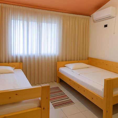 Cozy Big Apartment With Balcony Τίρανα Εξωτερικό φωτογραφία