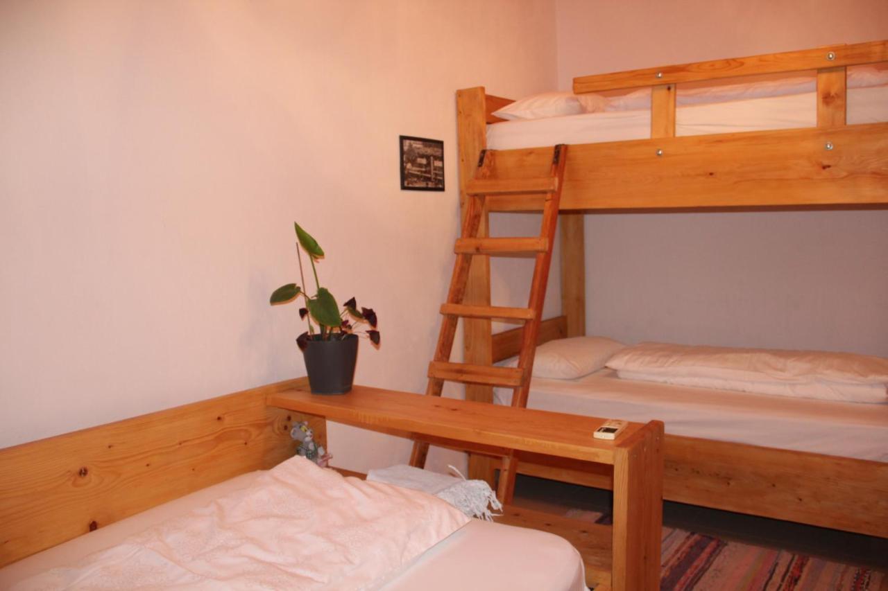 Cozy Big Apartment With Balcony Τίρανα Εξωτερικό φωτογραφία