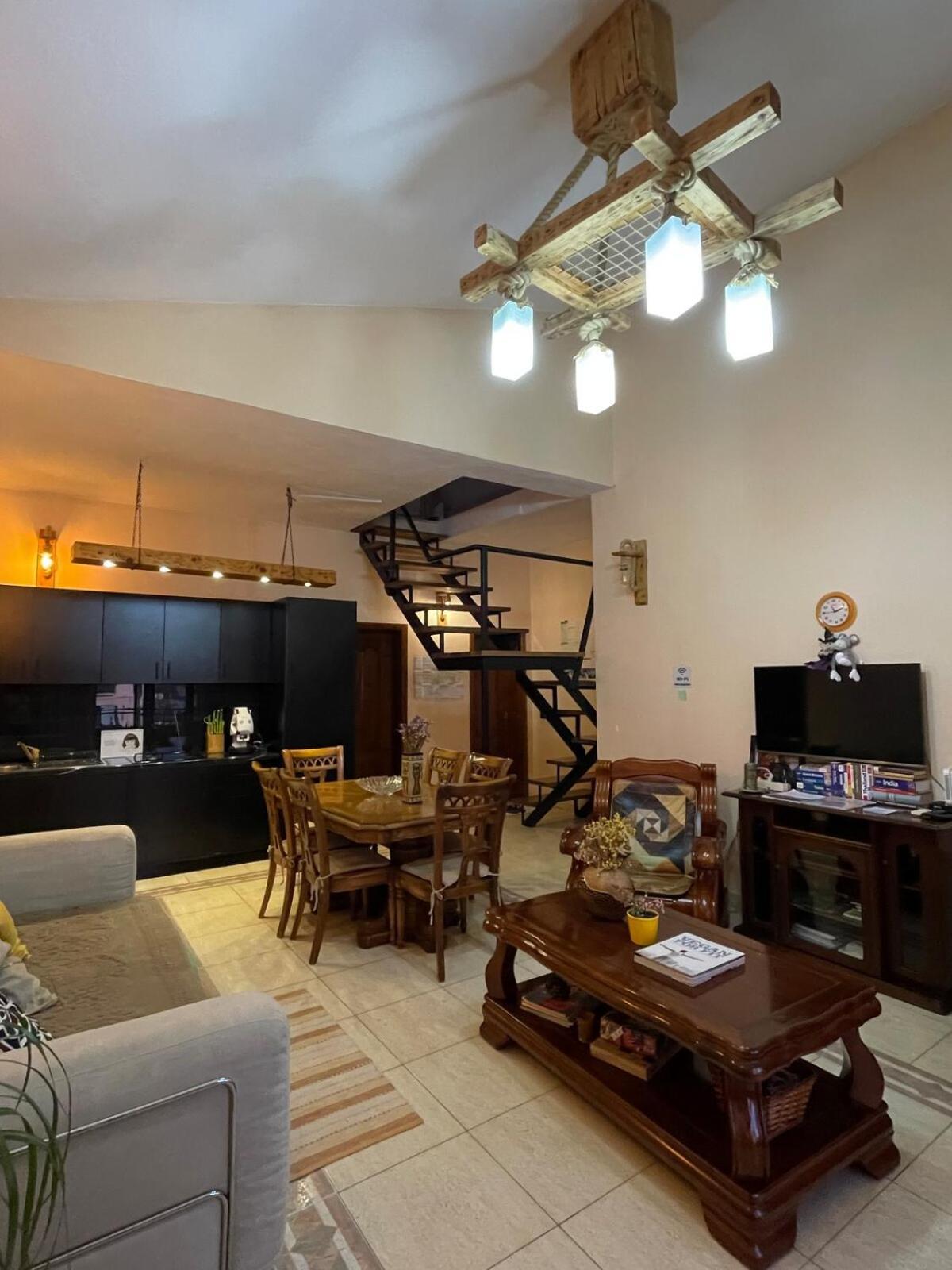 Cozy Big Apartment With Balcony Τίρανα Εξωτερικό φωτογραφία