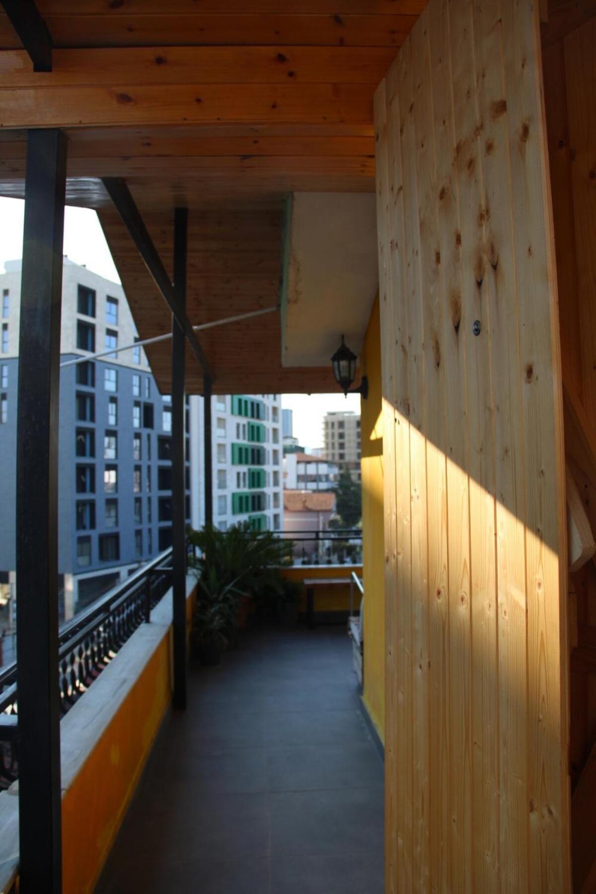 Cozy Big Apartment With Balcony Τίρανα Εξωτερικό φωτογραφία